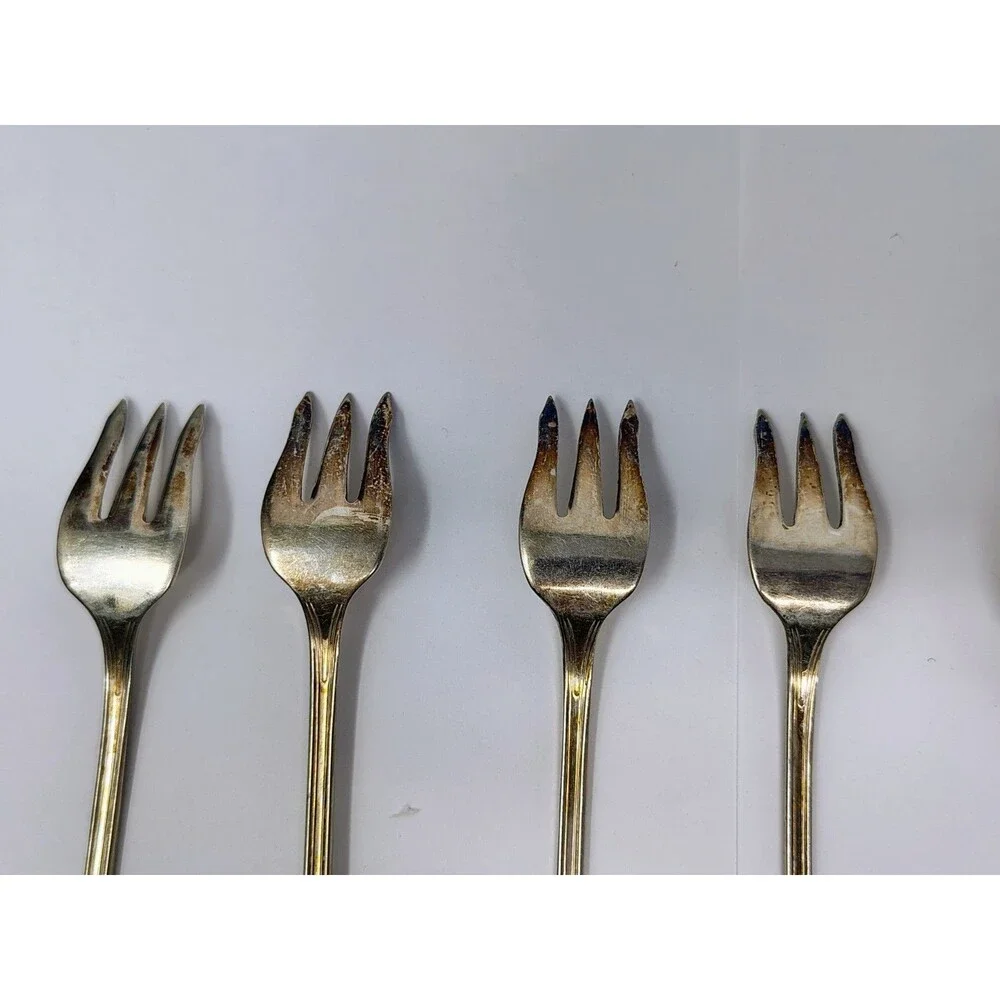 Oneida Rosemary Rockford Silverplate Set Of 9 Cocktail Forks Art Deco MCM